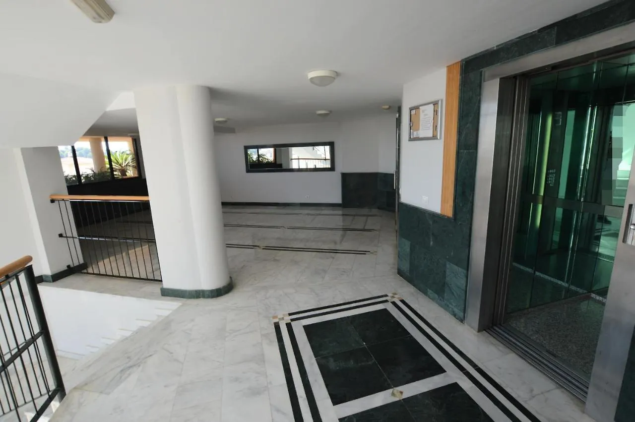 Sun Hill Los Pacos 2 Bed Apt Fuengirola 0*,  Spain